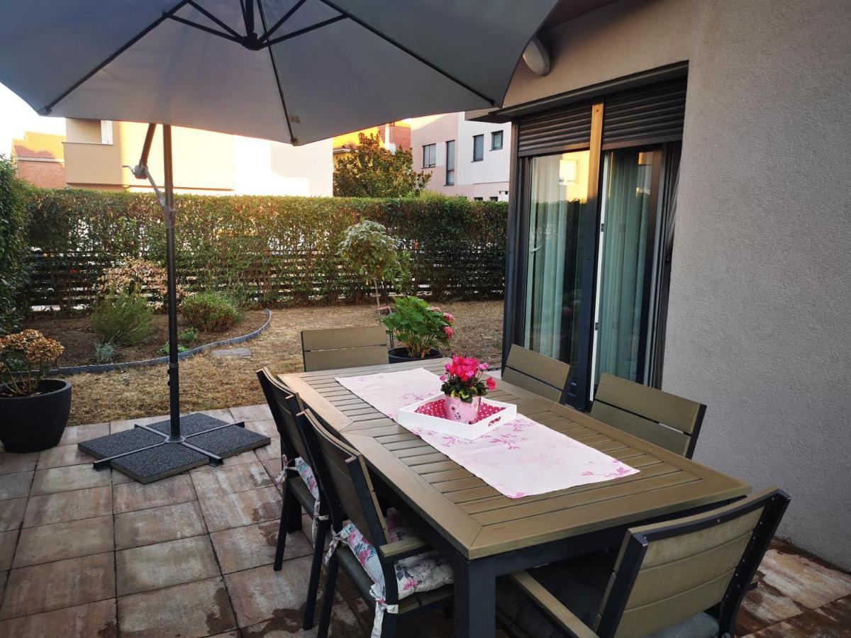 Adara Appartement *