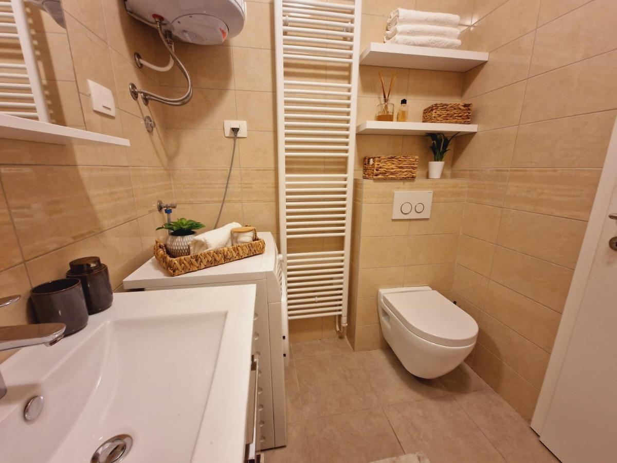 Adara Apartman Zára